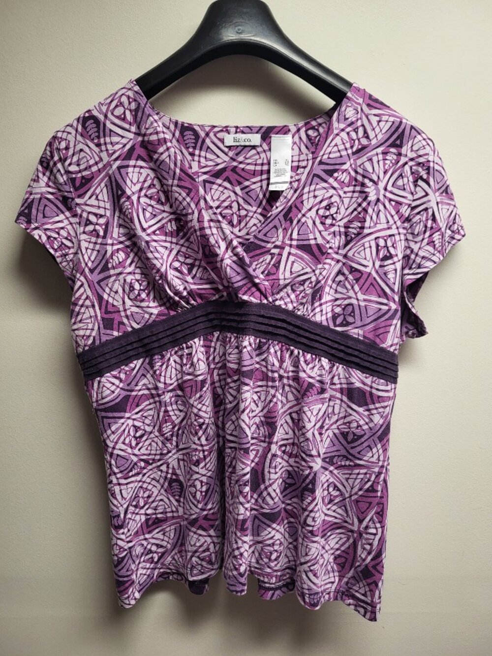 Liz & Co. Women’s Purple Geometric Empire Waist Stretch Top Size Medium